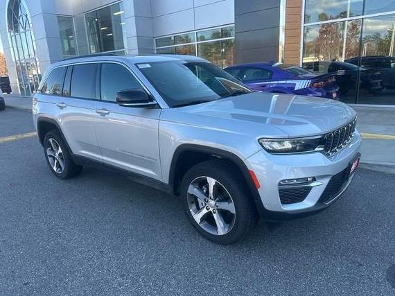 JEEP GRAND CHEROKEE 2024 1C4RJHBG1RC123086 image
